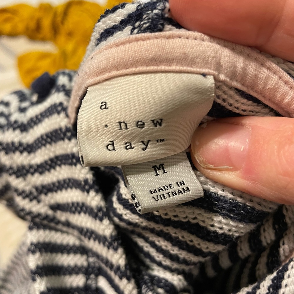 Target Sweater - Picture 6 of 6